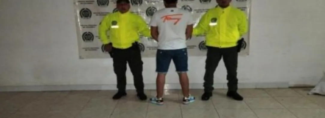 Policia-capturo-a-hombre-con-mas-de-25-kilos-de-base-de-coca.jpg