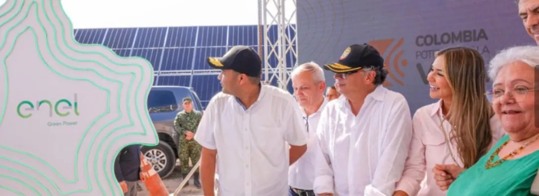 Presidente-Petro-inauguro-el-primer-parque-con-energia-solar-en-el-Cesar.jpg