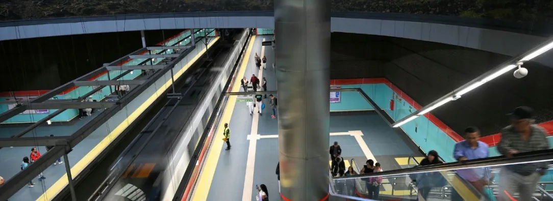 Quito-inauguro-su-metro-tras-una-decada-de-espera.jpg