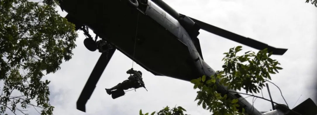 Siete-heridos-dejo-el-desplome-de-un-helicoptero-sobre-vivienda-en-Antioquia.jpg