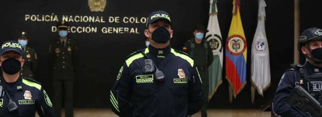 Uniforme_policia_1.png