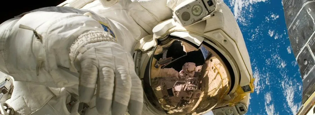 astronauta-tierra.jpg