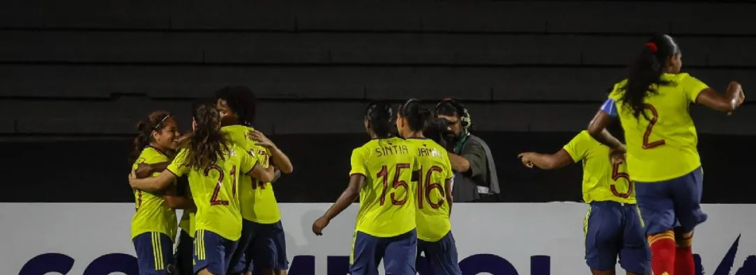 col-femenina-chile.jpg