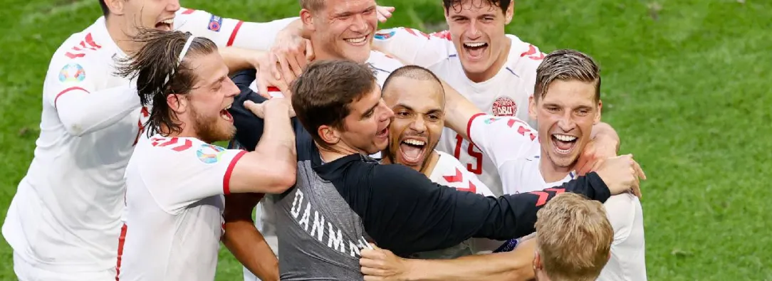 dinamarca-celebra-cuartos-eurocopa.jpg