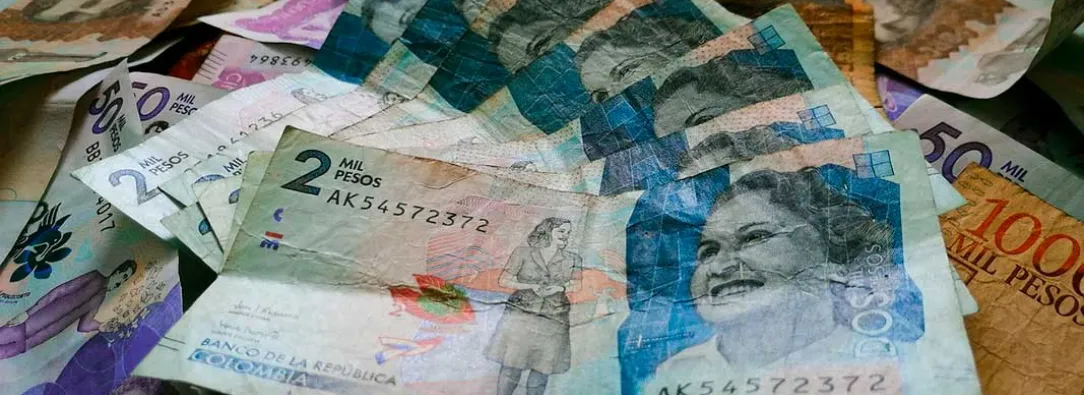 dinero-colombiano-y-el-salario-minimo.jpg