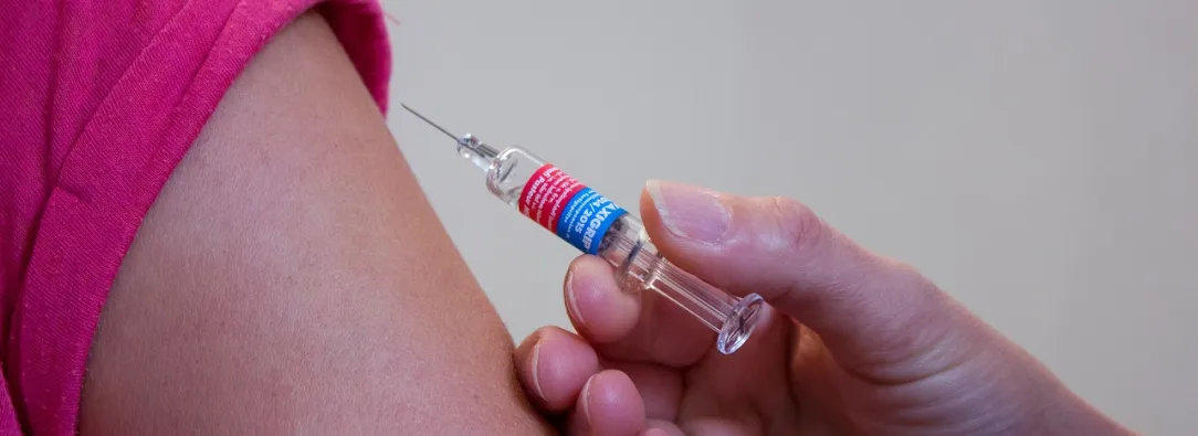vaccination-1215279_1280.jpg