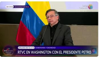Petro en rueda de prensa. 