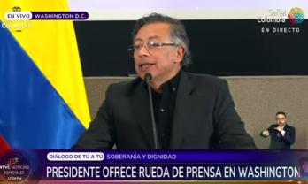 Petro en rueda de prensa.