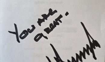 Dedicatoria de Trump.