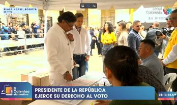 ¡Atención! A esta hora el presidente Petro está ejerciendo su derecho al voto en la Plaza Núñez