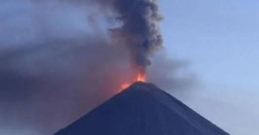 Erupción de volcán en Rusia. / Foto: Sputnik.