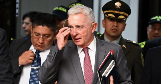 Álvaro Uribe Vélez.