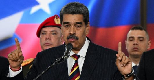 Maduro anuncia despliegue militar ante amenazas de EEUU