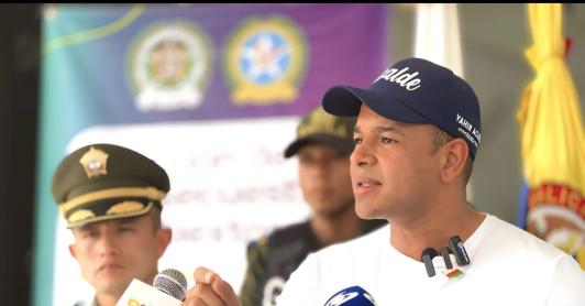 Yahir Acuña.