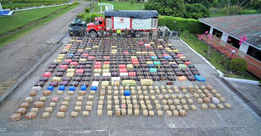 Ejército incautó 8,6 toneladas de marihuana en Huila: el mayor golpe al narcotráfico en los últimos 4 años
