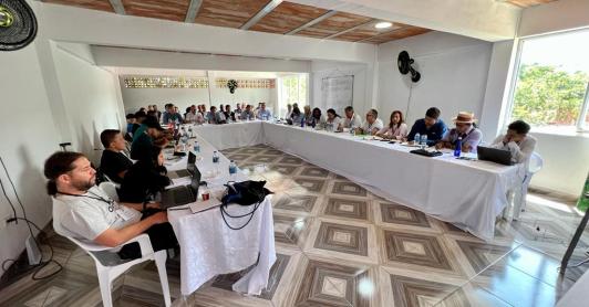  reunión entre las delegaciones del Gobierno nacional y del EMC de las FARC-EP