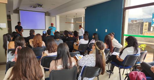 Docentes ocasionales y de cátedra obtendrán formalización laboral y beneficios sociales