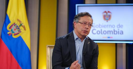 Presidente Petro en entrevista con el Sistema de Medios Públicos