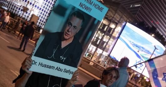 Barghouti, el médico Abu Safiya y otros líderes palestinos quedan fuera de la liberación de rehenes por parte de Israel
