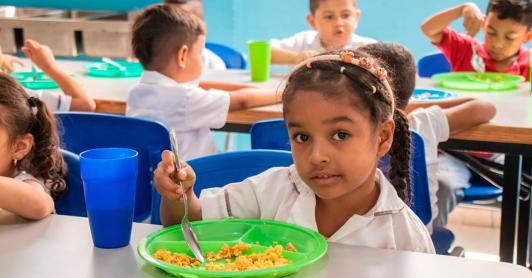 ​​​Más de 8 mil niños, niñas y adol​escentes de Sahagún (Córdoba) se benefician con el programa de alimentación del Gobierno.​
