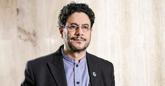 Iván Cepeda confirma que seguirá en consultas y exige certificación del CNE sobre naturaleza de la votación