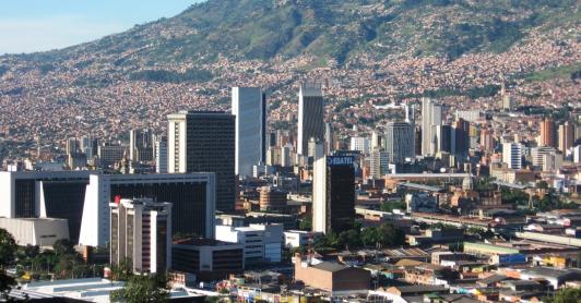 Medellín supera por primera vez a Bogotá como la ciudad más cara para vivir en arriendo en Colombia
