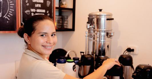 El primer mandatario celebró que en septiembre de 2025, Colombia alcanzó su menor tasa de desempleo en lo que va del siglo: 8,2%. Las mujeres lideraron el aumento del empleo con 5,5%. 