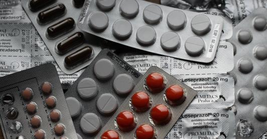 No hay desabastecimiento generalizado de medicamentos en Colombia, asegura MinSalud