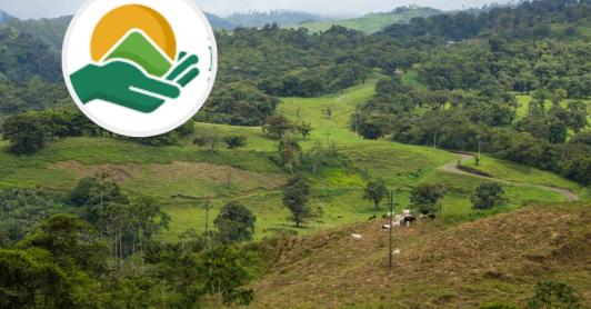 Entrega de tierras en Córdoba. / Foto: Freepik y ANT.