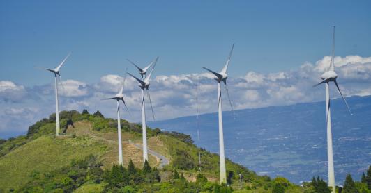 Estos anuncios incluyen inversiones en energía solar, redes eléctricas, agua y saneamiento para fortalecer la resiliencia climática en América Latina y el Caribe, anunciados durante la Celac UE en Cartagena. 