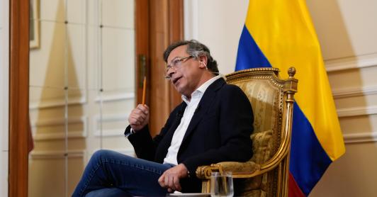 En entrevista con Al Jazeera, el primer mandatario defendió un futuro libre para Gaza y lo vinculó con los ataques militares por parte de Estados Unidos en el mar Caribe. 