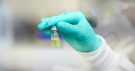 Nueva inyección semestral reduce riesgo de transmisión del VIH en más del 99,9% y funciona como una vacuna