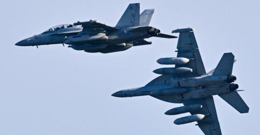 EE. UU. iniciará operación aérea en Manta pese al rechazo popular a bases militares extranjeras en Ecuador 