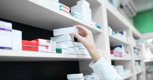 FOMAG cambia operador para mejorar entrega de medicamentos a docentes en Bogotá 