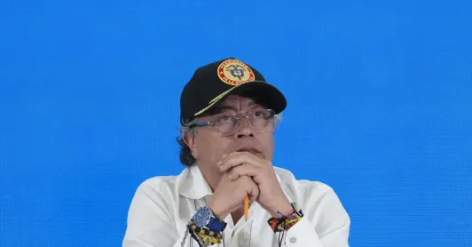 Petro llama a la unidad del Caribe contra el asedio militar de Estados Unidos.