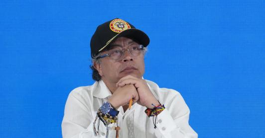 "Comenzaremos a bajar el precio de la gasolina": presidente Petro