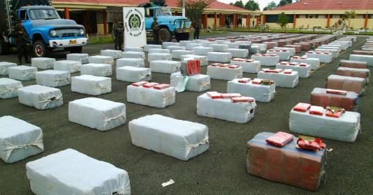 Incautan más de una tonelada de marihuana que iba rumbo a Ecuador.