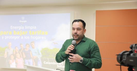 MinMinas: Colombia provee 10 % de la energía de Ecuador.