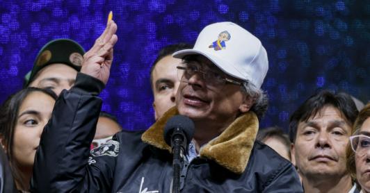 Petro sobre salario mínimo. / Foto: Presidencia.