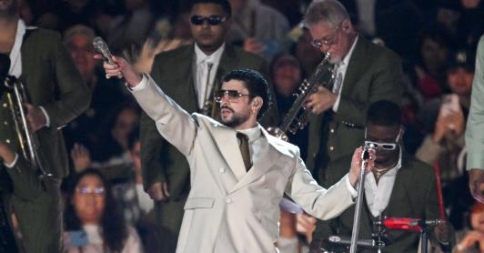 Reservas Airbnb en Medellín por Bad Bunny: SIC anuncia sanciones.