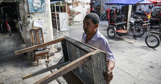 Triciclos eléctricos y bicitaxis, la alternativa ante la crisis de combustible en Cuba