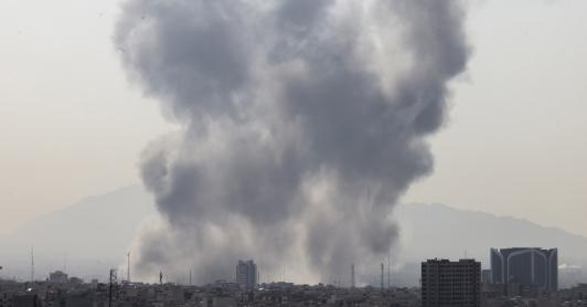 Ataque conjunto de Estados Unidos e Israel contra Irán deja al menos 24 muertos, incluidos víctimas de bombardeo a una escuela