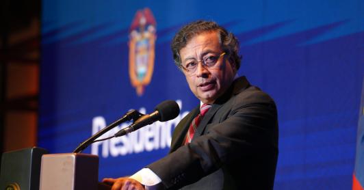 Petro responde a Acolgen por manejo de embalses por crisis de inundaciones