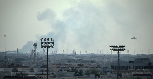 Irán atacó bases de EE. UU. en países del Golfo.