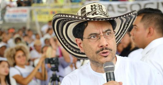 Iván Cepeda convoca marcha en Bogotá a favor del salario mínimo vital y en respaldo al presidente Petro