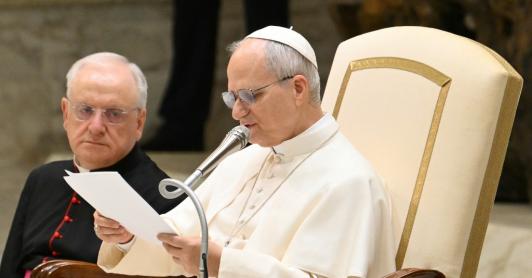 Papa León XIV pidie oraciones por víctimas de inundaciones.