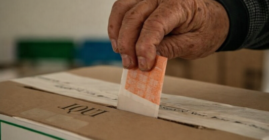 Petro ordena capturar a compradores de votos