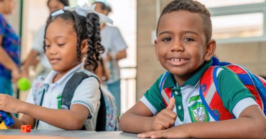  📢 Entérate de lo que pasa en Colombia, sus regiones y el mundo a través de las emisiones de RTVC Noticias: 📺 Míranos en vivo en la pantalla de Señal Colombia y escúchanos en las 74 frecuencias de Radio Nacional de Colombia 📻.