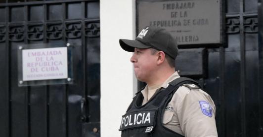 Ecuador rompe relaciones con Cuba y expulsa misión diplomática.