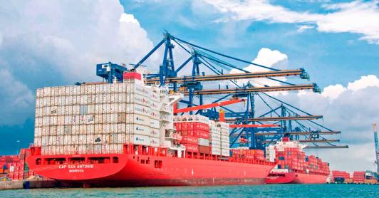 Presidente Petro destaca el aumento de diversificación económica y disminución del déficit de cuenta corriente